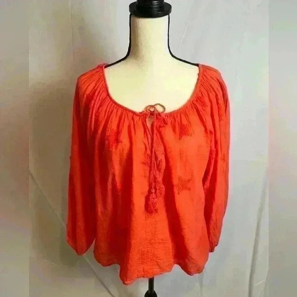 Red with embroidered Stars Lightweight Shirt (Size XL) - Picture 1 of 8